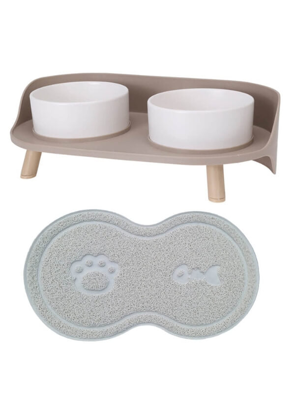 Spill-Proof, Noise-Free and Non-Slip feeding unit  This double-feeding unit is elevated for improved digestion for your pets whilst the non-slip mat prevents the unit from skidding and catches spillage before it falls on the floor. The elevation of this unit also prevents ants from invading your pet's food and water. The non-slip mat is odourless, waterproof and non-toxic, keeping your floors clean and your pets healthy.