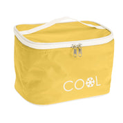 4 Litre Foldable cooler lunch bag with handle allows you to take your packed lunch and drinks whenever you go on picnics or camping trips. It has an internal insulating lining to protect food from external elements while keeping it cool from the heat. White printed logo on the front side. Size: 21.5 x 15 x 15cm. Eco lifestyle online shop DB5000010